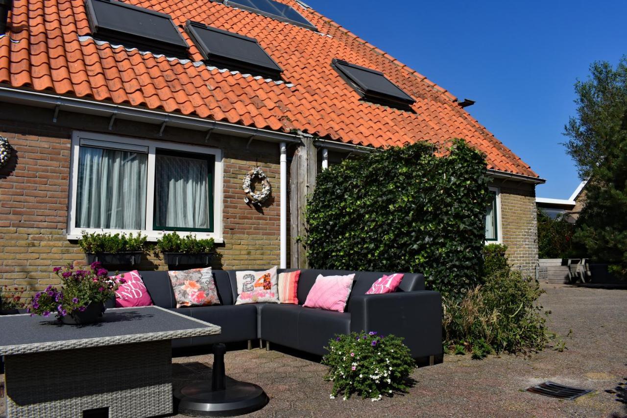 Hotel Dichtbijzee Oosterend  Exterior foto