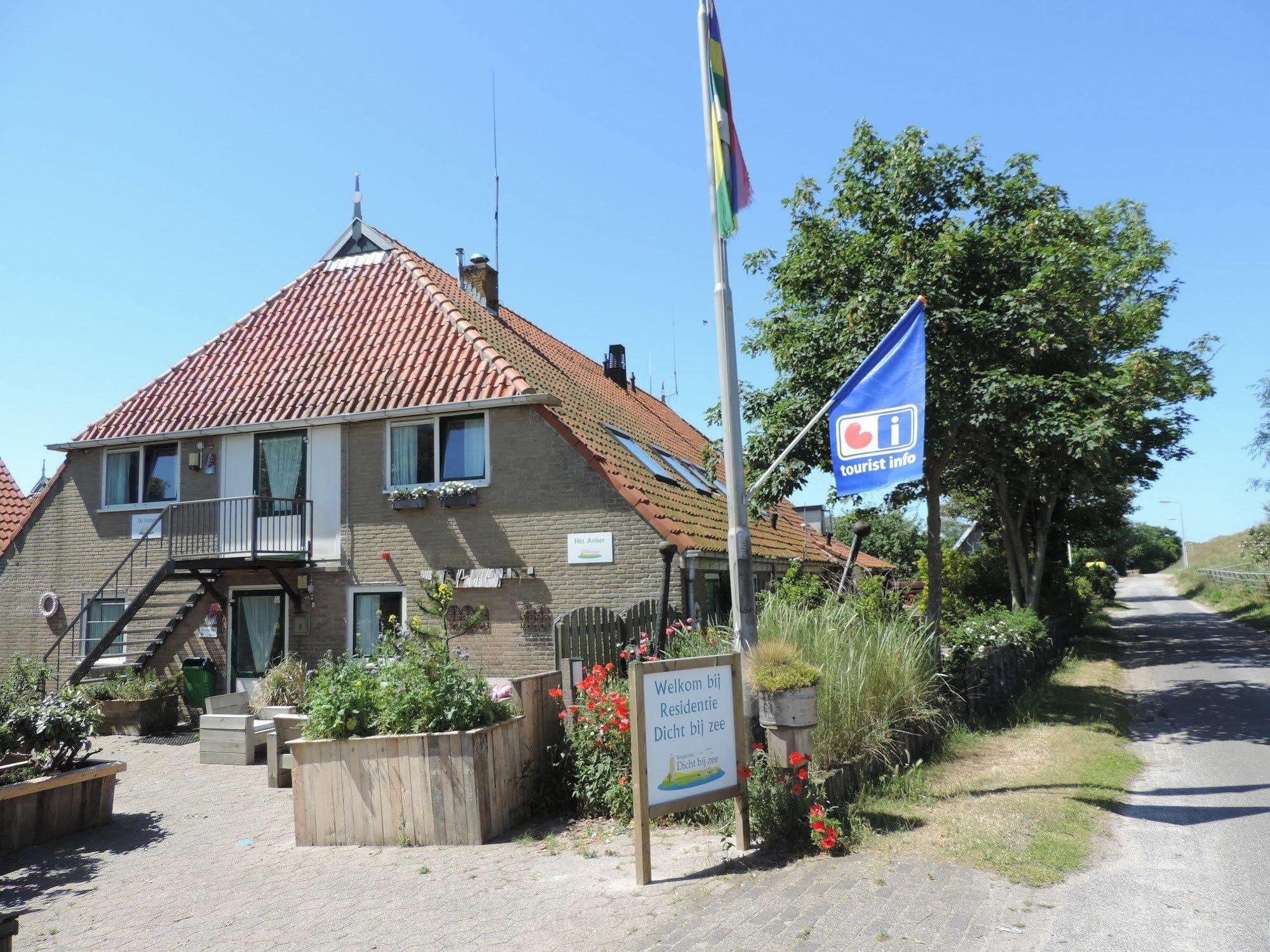 Hotel Dichtbijzee Oosterend  Exterior foto